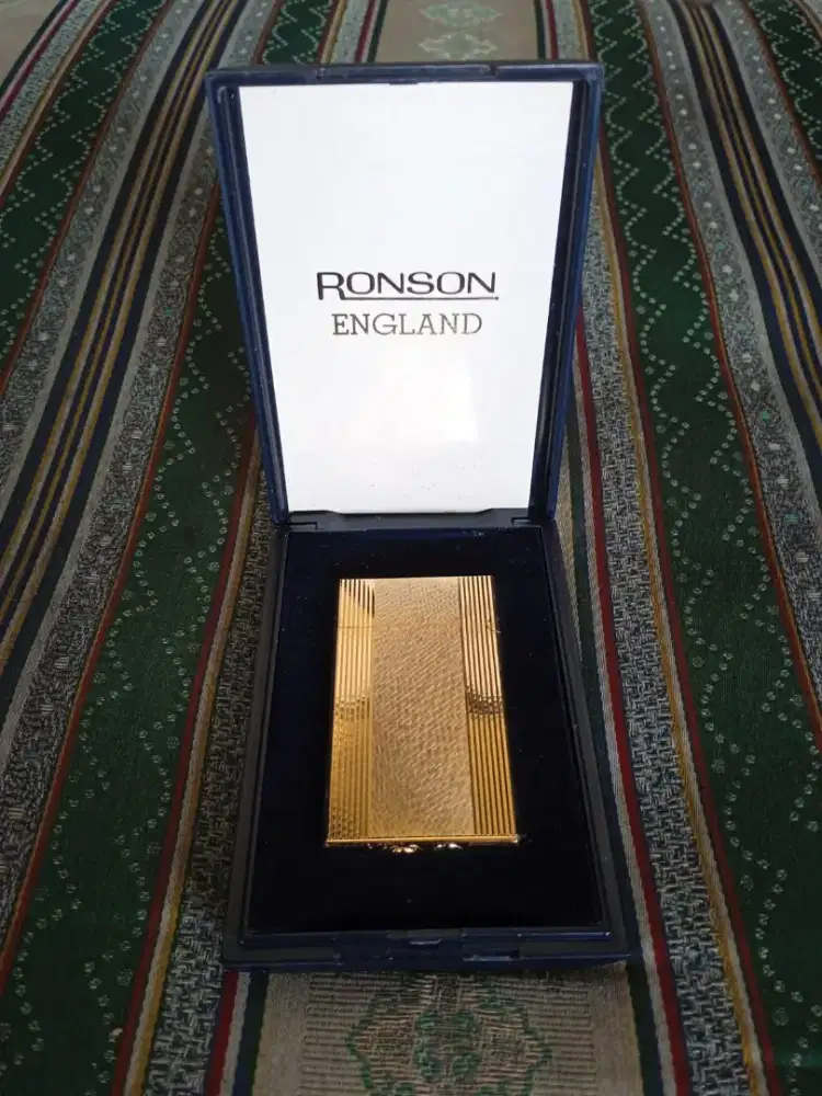 Lighter Ronson England Original