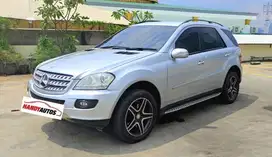 Mercedes Benz ML350 Tahun 2009 Automatic Abu abu Metalik