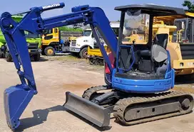 Dijual Excavator Komatsu model PC30UU-3 Kap. 3 ton