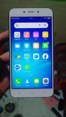 Oppo A71 4G 2/16 layar 5.2 inchi normal
