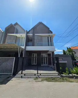 Rumah Manyar Tirtoyoso NEW MINIMALIS ROW 3 MOBIL 