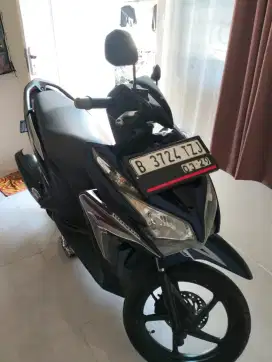 DI JUAL HONDA VARIO 125 TH 2014 MULUS