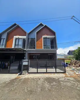 Rumah Manyar Tirtoyoso NEW MINIMALIS ROW 3 MOBIL