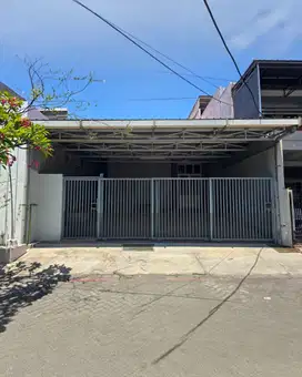 Rumah Manyar Jaya STRATEGIS