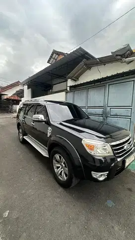 Dijual ford everest xlt Matic 2011 4x2