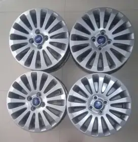 Velg Ring 15  Ford Fiesta