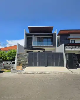 Rumah Manyar Jaya NEW MINIMALIS ROW 3 MOBIL