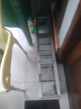 Dijual untuk keperluan warung tempat permen