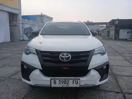 Toyota Fortuner TRD Diesel AT 2018 TDP:40Juta Nego