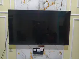 Di jual cepat Ready TV SAMSUNG 65 CRISTAL UHD CLASSIC
