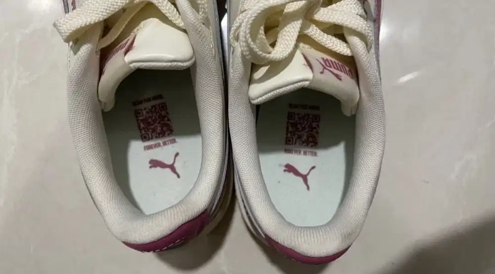 Puma Sneakers Wanita