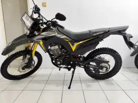 HONDA CRF 150L 2024 KM 1600 AN PAJAK PANJANG