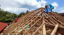 Tukang renovasi rumah