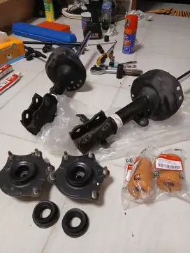 Shock breaker, support shock, karet penahan, bantalan support CRV gen4