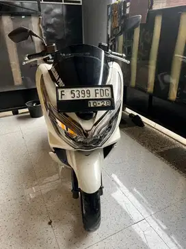 Di jual honda pcx tahun 2019