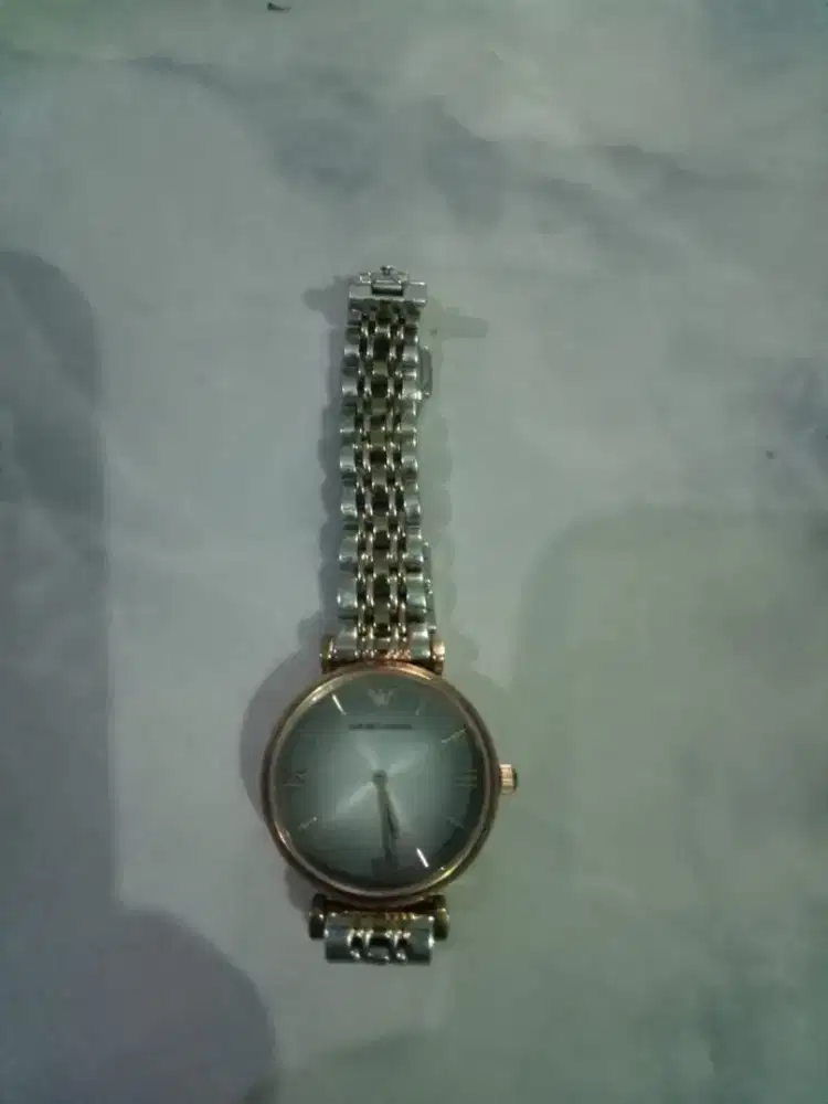Jam tangan wanita