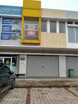 Di jual Ruko 2 lantai siap pakai lokasi ramai dan strategis