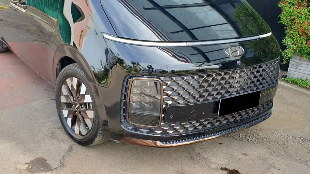 [ GARANSI 5TH ] Hyundai Staria 2.2L 2WD Signature 7Seater AT 2021 2022