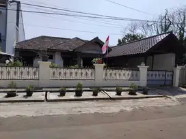 Dijual rumah luas dan asri di perumahan jaka permai bekasi