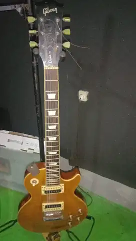 Gibson Les Paul Slash Gun n Roses model(lokal)
