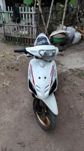 Mio sporty 2007 putih