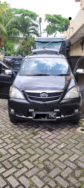 Daihatsu Xenia 2011 Bensin