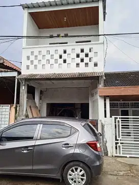 Rumah Baru Renovasi, 2 Lti, Siap huni di Reni Jaya, Pamulang Tangsel