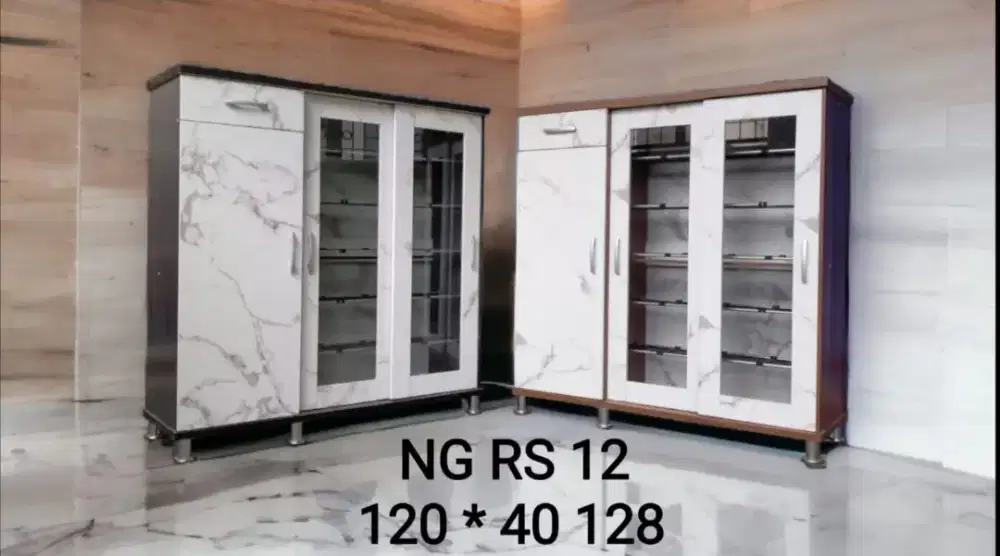 Rak sepatu NG 3 pintu