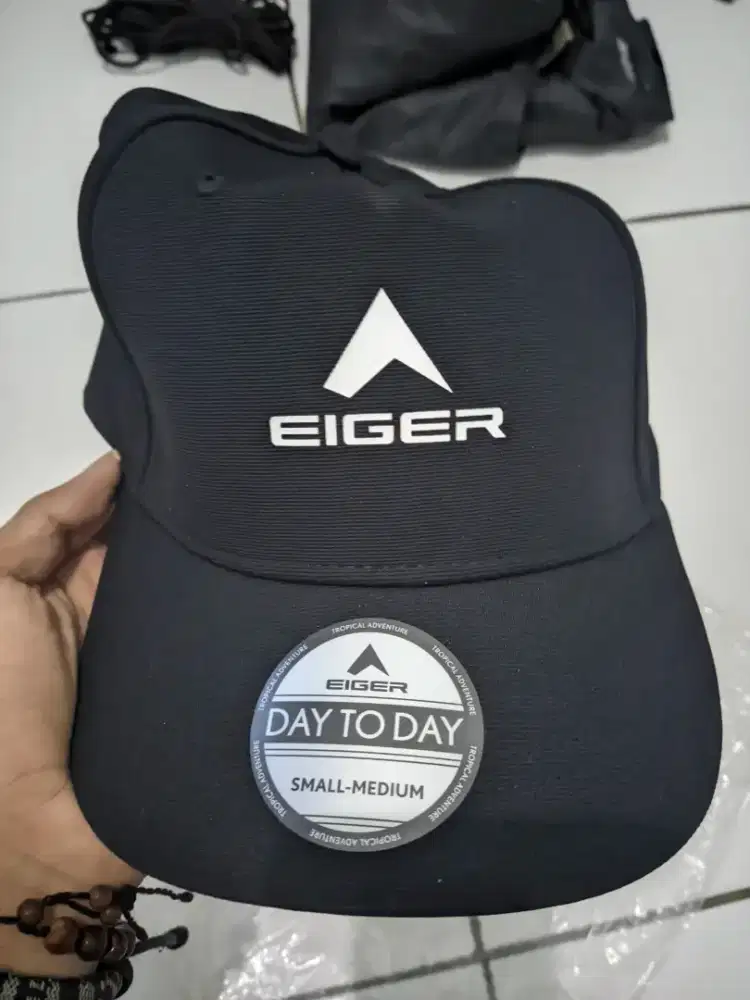 Topi Eiger Baseball Cap
