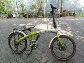 Sepeda Lipat Ukuran 20 Merk SAKONI Normal