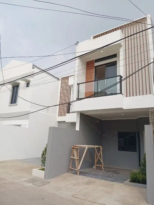 Rumah 2 Lt SHM di Pisangan Baru Selatan, dekat stasiun  jatinegara