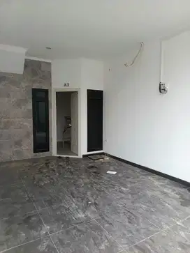 Rumah mewah 2 Lt di pisangan baru +, 5 menit ke stasiun jatinegara