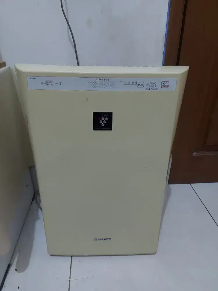 Sharp Air Purifier type kc-930