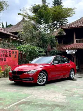 BMW 320i F30 LCI Sport 2.0L TwinTurbo Full Option Tahun NIK 2016
