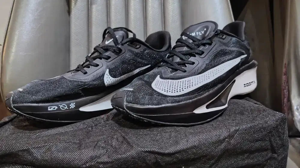 Nike Flyzoom 6 black grey size 45