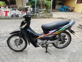 Honda karisma THN 2003 plat AB kota