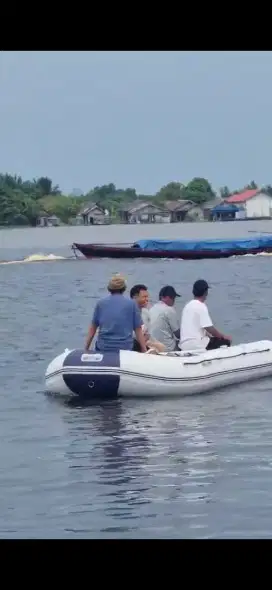 Perahu Karet + Mesin Tempel