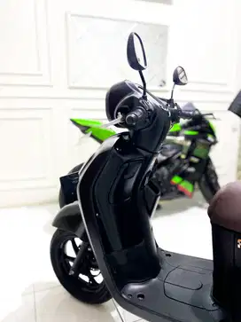 YAMAHA FAZZIO HITAM LOW KILOMETER