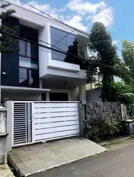 Z83 Rumah Modern 179 m2 Murah Utan Kayu Matraman Jakarta Timur