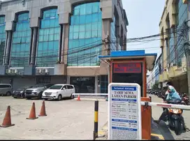 Ruko Hook DI Kompleks Royal Sunter, Jl. Danau Sunter Selatan,