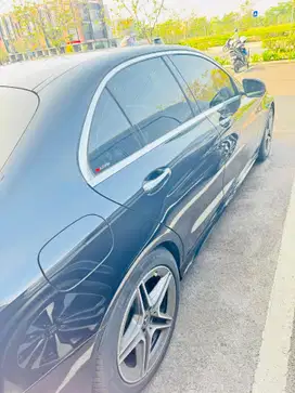 Mercedes-Benz C300 2019 Bensin