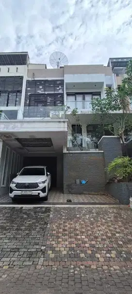 Disewakan Rumah The Bukit di Ancol Siap Huni Uku 9x18 lokasi Eksklusif