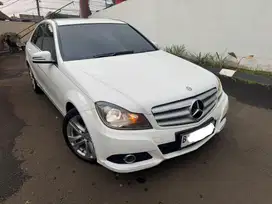 Jual Mercy C200 AVG 2013 Warna Putih Langka