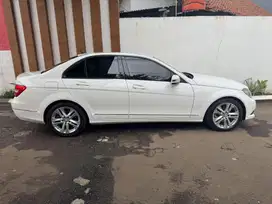 Jual Mercy C200 AVG 2013 Warna Putih Langka
