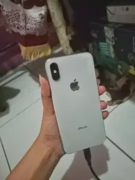 iPhone xs 64gb alloprator