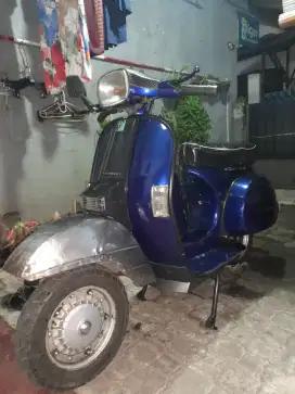 Vespa PX tahun 1982