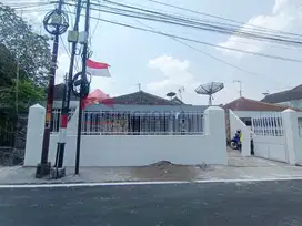 Rumah Kondisi Terawat Lokasi Strategis Kota Malang