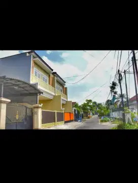 Kost Aktif Tinggal Panen Hasil Bunga Flamboyan Full Penghuni  Dekat UB