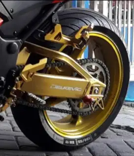 Velg merk delkevic depan belakang + ban