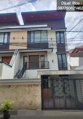 RUMAH MURAH 3 LANTAI DI KALIBATA SELATAN JAKSEL